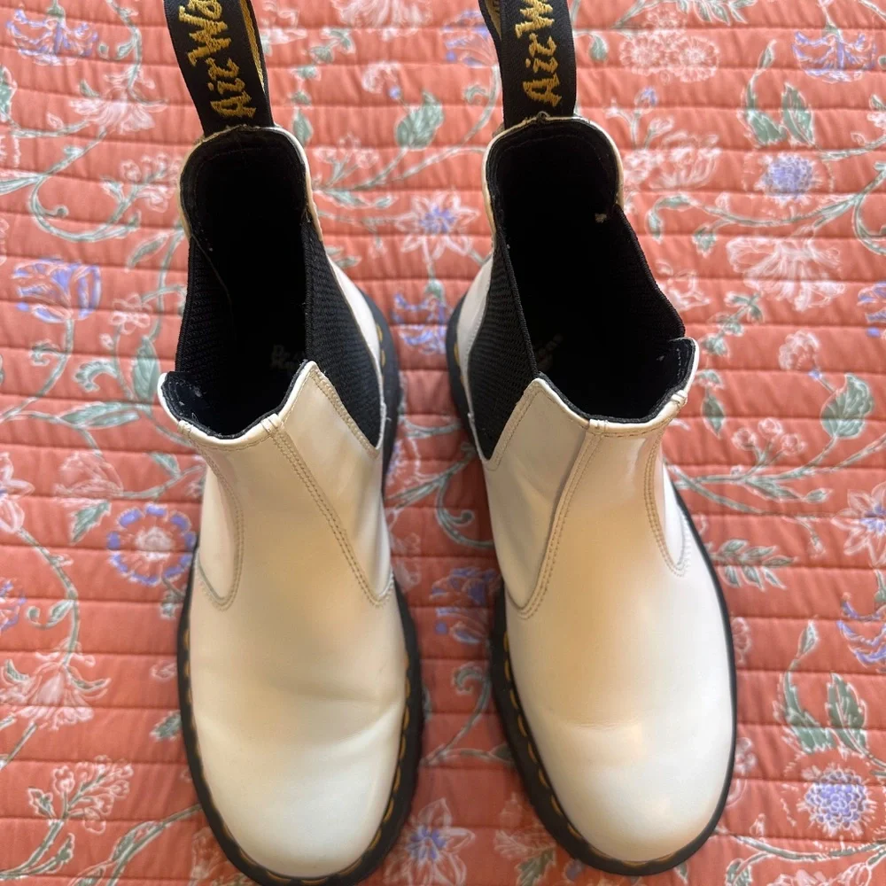 White Quad Platform Chelsea Doc Marten Boots! - Picture 2 of 8